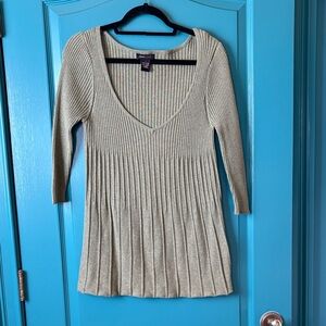 BCBG MAXAZRIA SWEATER WOMANS LARGE